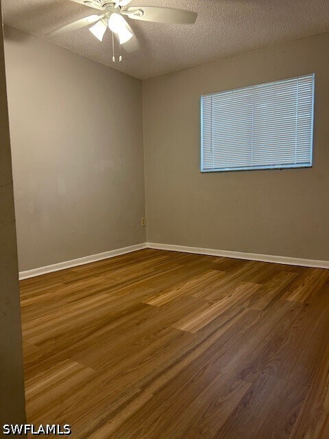 Foto del edificio - 1175 Laurel Dr