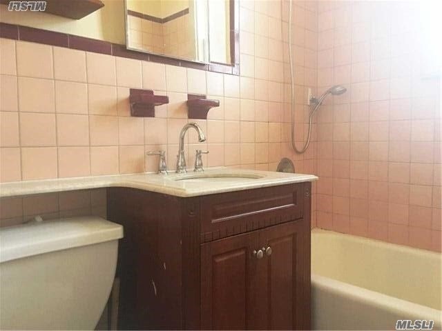 Building Photo - 71-47 Myrtle Ave