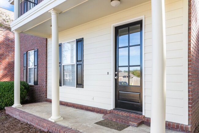 Building Photo - 728 Southpointe Commons Loop