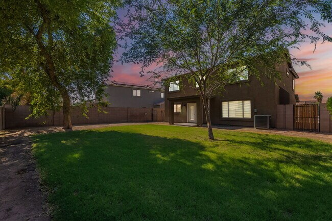 Building Photo - Newly Remodeled 3 bedroom in Goodyear!
