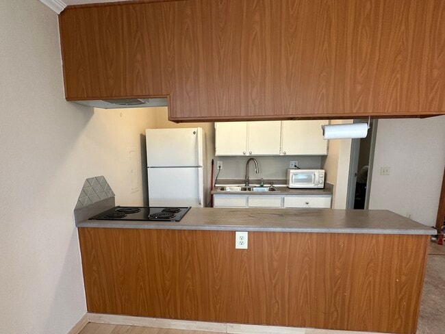 Building Photo - 84-707 Kiana Pl