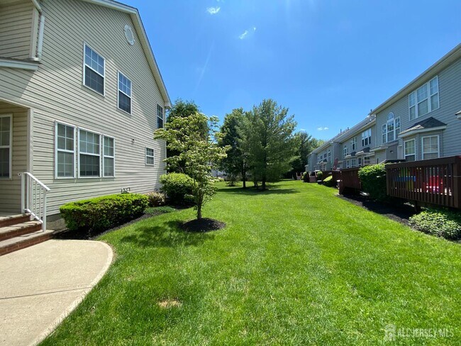 Building Photo - 92 Amy Dr