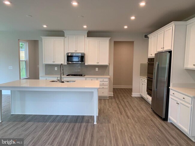 Foto del edificio - 150 Boxelder Dr