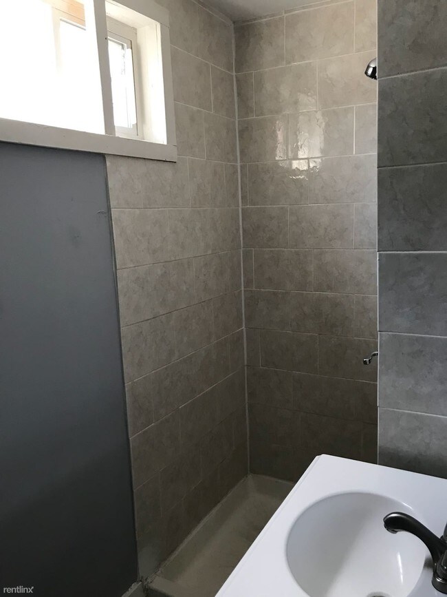 Building Photo - 5 br, 2 bath  - 263 Dixwell Ave Fl 2