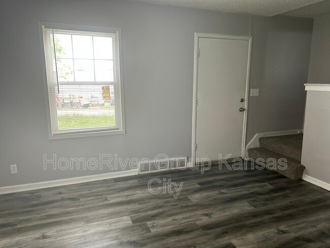 Building Photo - 9508 Harrison St