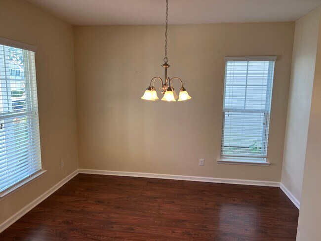 Foto del edificio - Spacious 5-bedroom, 3-bath home in Pooler ...