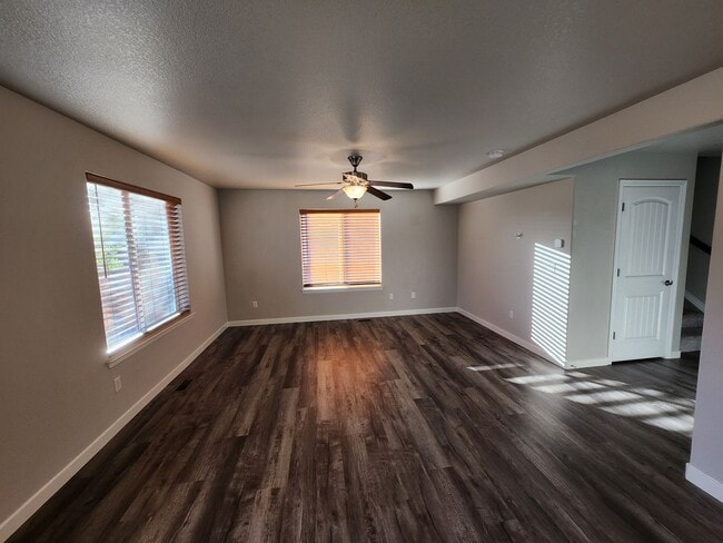 Building Photo - Newer 4 bedroom in The Vistas at Meridian Ranch