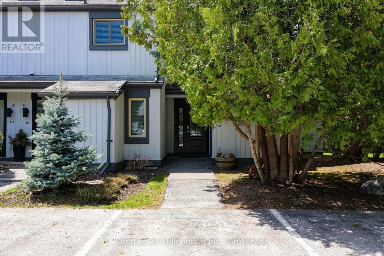 Primary Photo - 434 Oxbow Crescent
