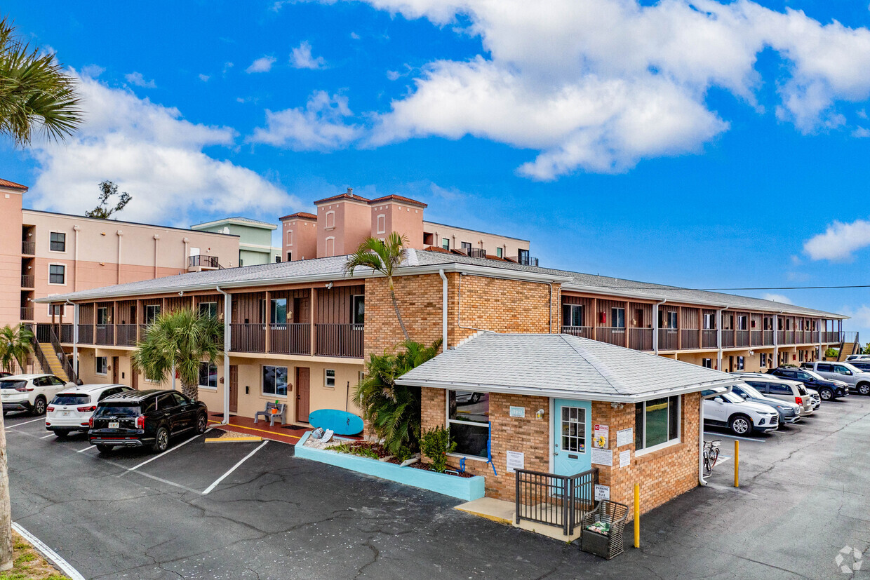 Building Photo - Sea Oats Beach Club