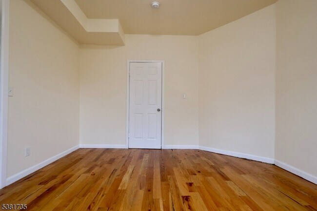 Foto del edificio - 112 Chadwick Ave
