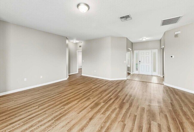 Foto del edificio - 2879 Bronco Ave