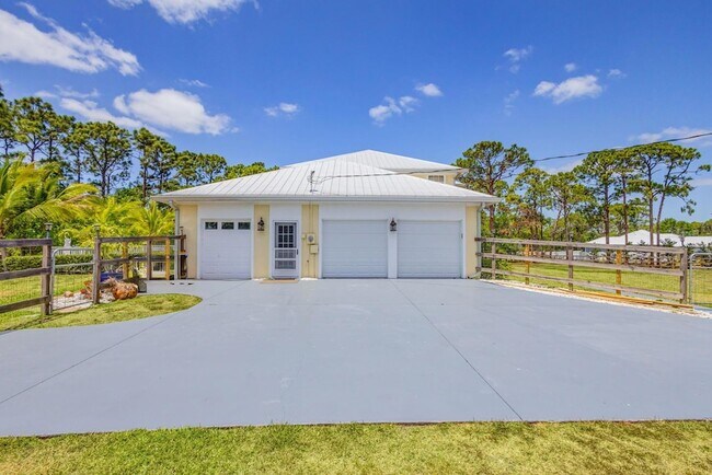 Foto del edificio - 3202 SW Holly Ln