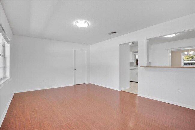 Foto del edificio - 4521 Conway Gardens Rd