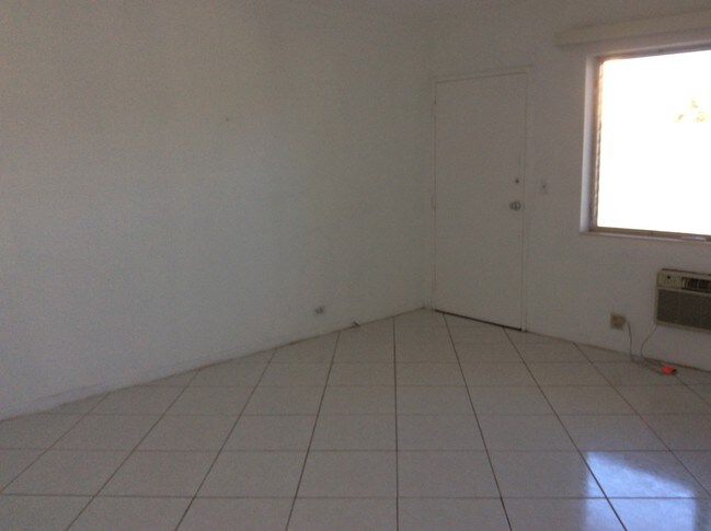 Foto del edificio - 71 76th NW St