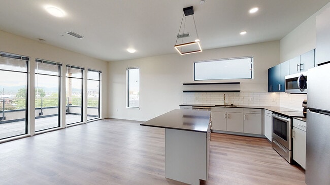 Building Photo - Boutique Apartments