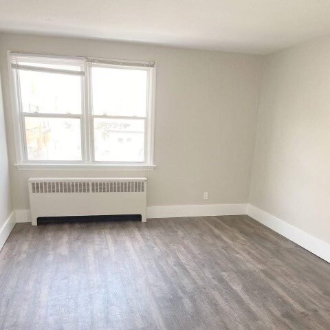 Livingroom - 181 King St E