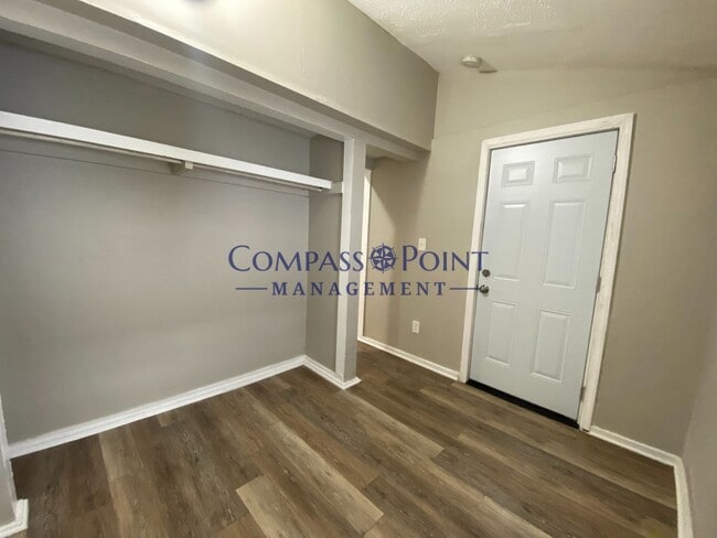 Photo - 218 E 7th St Apartment