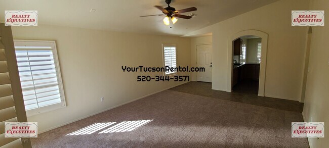 Building Photo - Los Reales & Camino De La Tierra area - 3 ...