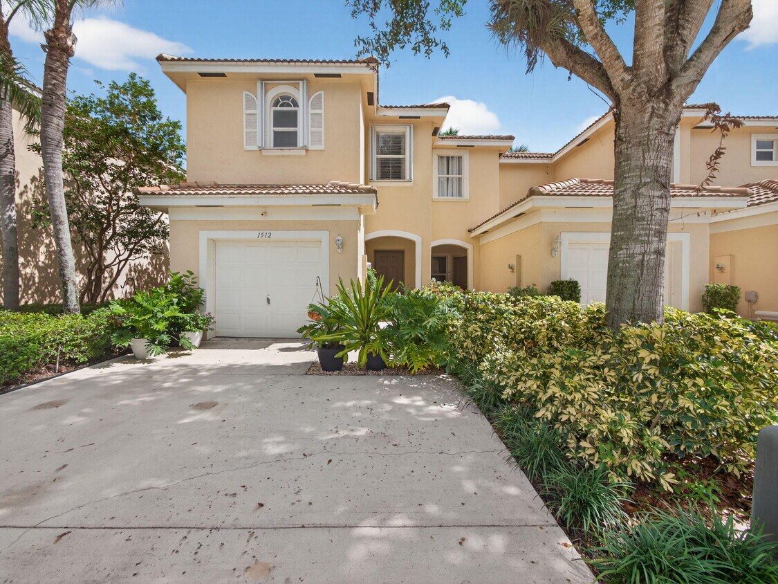 Foto principal - 1512 Buckingham Ave