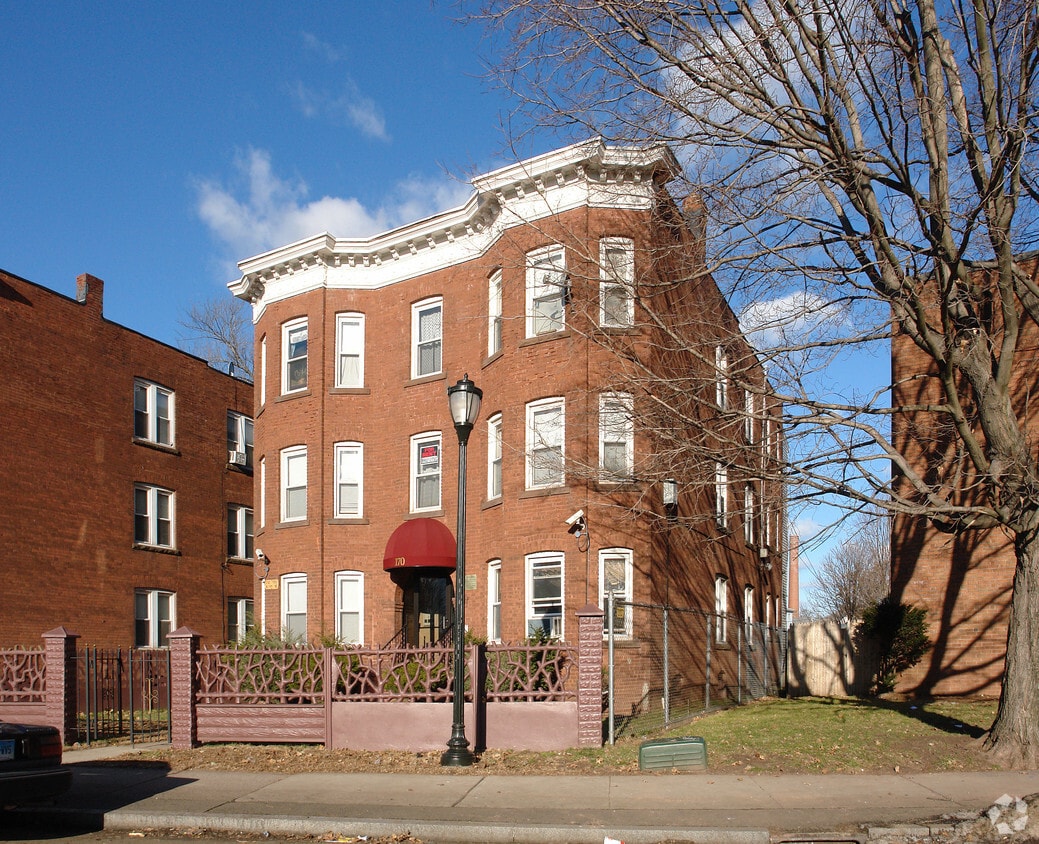 Building Photo - 170 New Britain Ave
