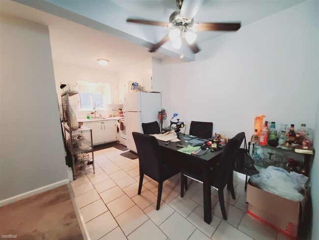 Building Photo - 1 br, 1 bath Condo - 900 Hope St