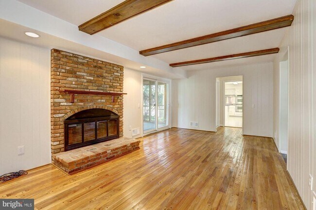 Foto del edificio - 8804 Falls Chapel Way