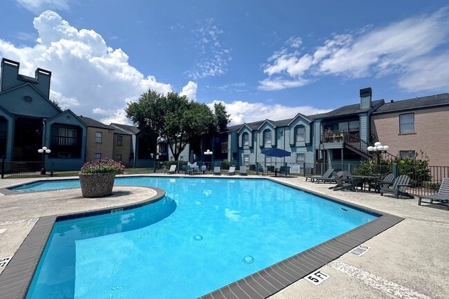 Building Photo - Waters at Westchase Apartments