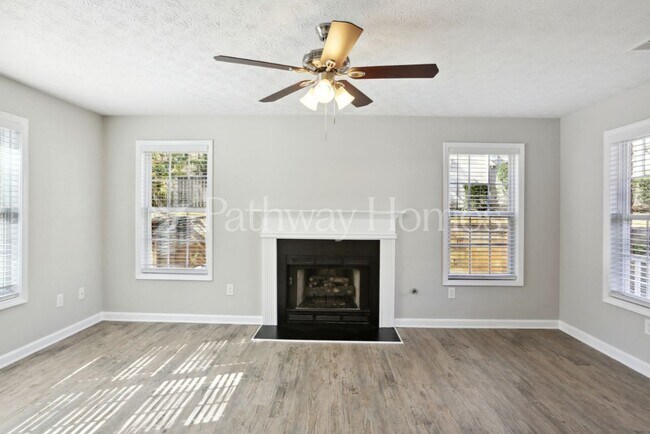 Building Photo - 62 Nellie Brook Dr SW