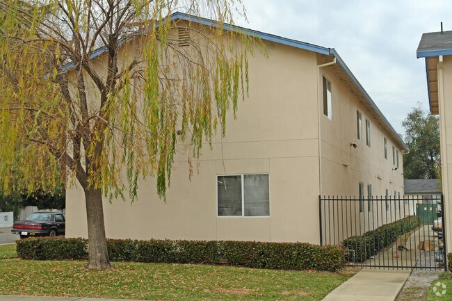 Building Photo - 2753-A-2753-J Lanning Ave
