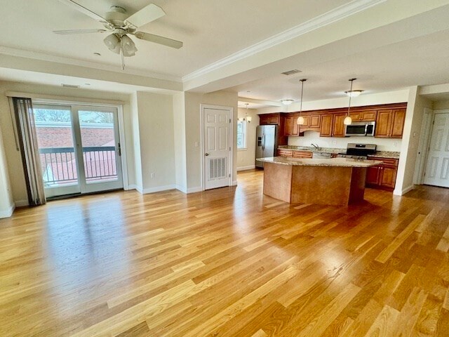 Foto del edificio - 560 Lebanon St