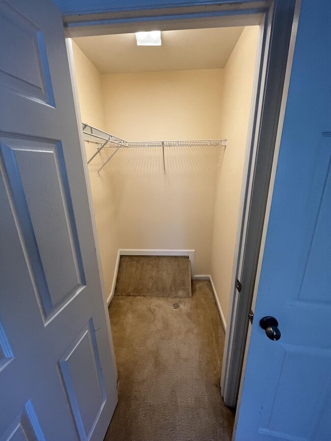 Building Photo - 8621 Neuse Club Ln