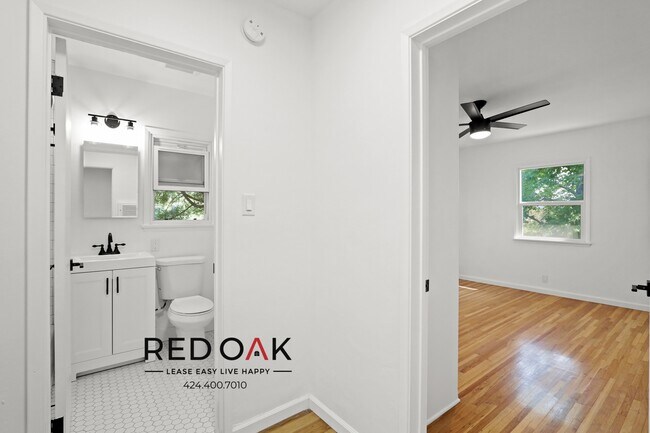 Foto del edificio - 2255 Merton Ave