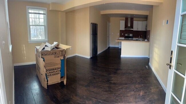 Foto del edificio - 409 Boston Rd