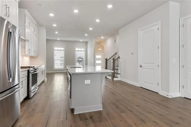 Building Photo - 4317 Parkside Pl