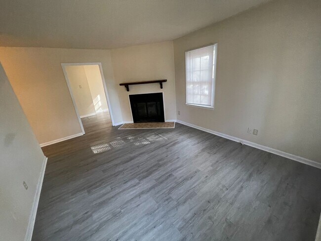 Building Photo - Sherwood22592261