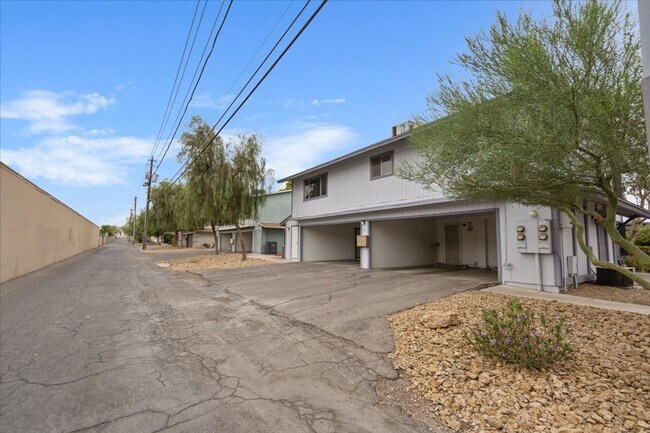 Building Photo - 1417 Elizabeth Ave
