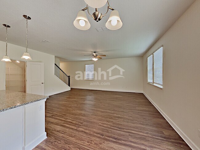 Building Photo - 8601 Highfield Ave