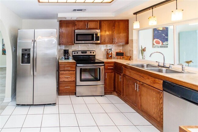 Foto del edificio - 3526 Overland Dr