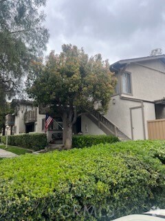 Building Photo - 48 Clearbrook