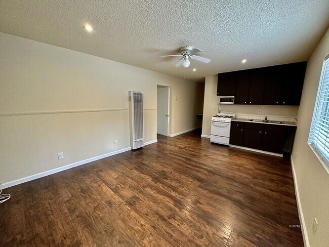 Building Photo - 25840 CA-243