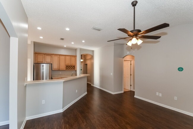 Building Photo - 2653 Fernleaf Dr
