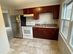 Building Photo - 1125 Vine St