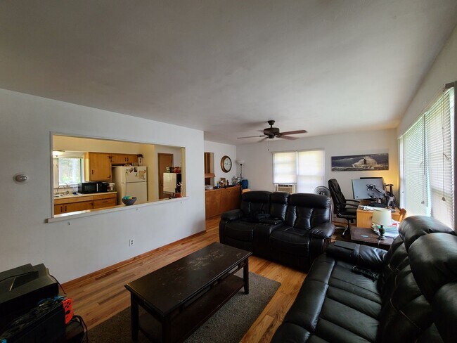 Foto del edificio - 2 Bedroom 1 Bath Home In Coloma