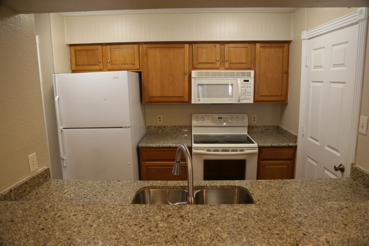 12480 Abrams Rd Unit 708, Dallas, TX 75243 Condo for Rent in Dallas