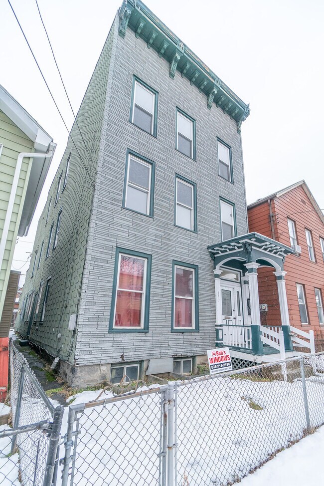 137 Main St Unit 1, Cohoes, NY 12047 137 Main St Cohoes, NY