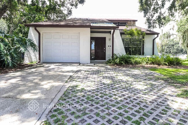 Building Photo - 3101 Sandspur Dr
