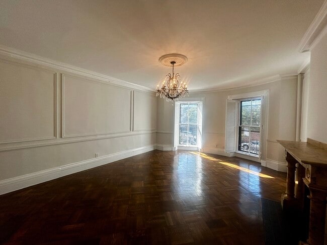 Building Photo - 81 Mt Vernon St