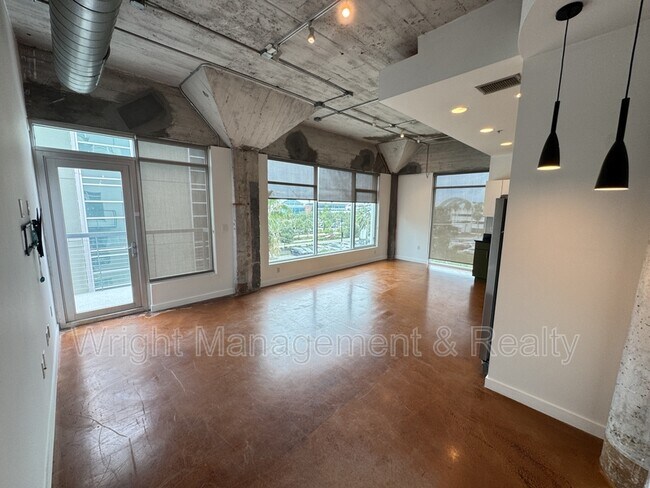 Building Photo - 101 N 12th St