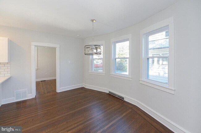 Building Photo - 111 Briarcliff Ct