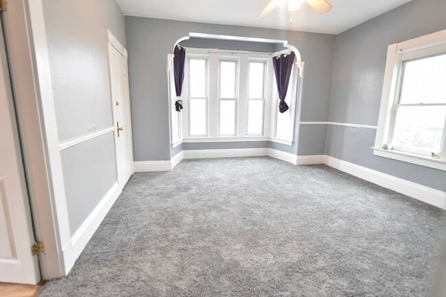 Foto del edificio - 65 Clinton St